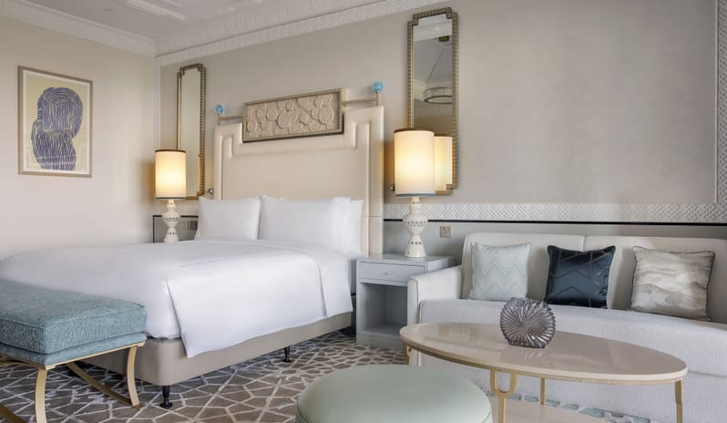 King Premier Golf Course View Room